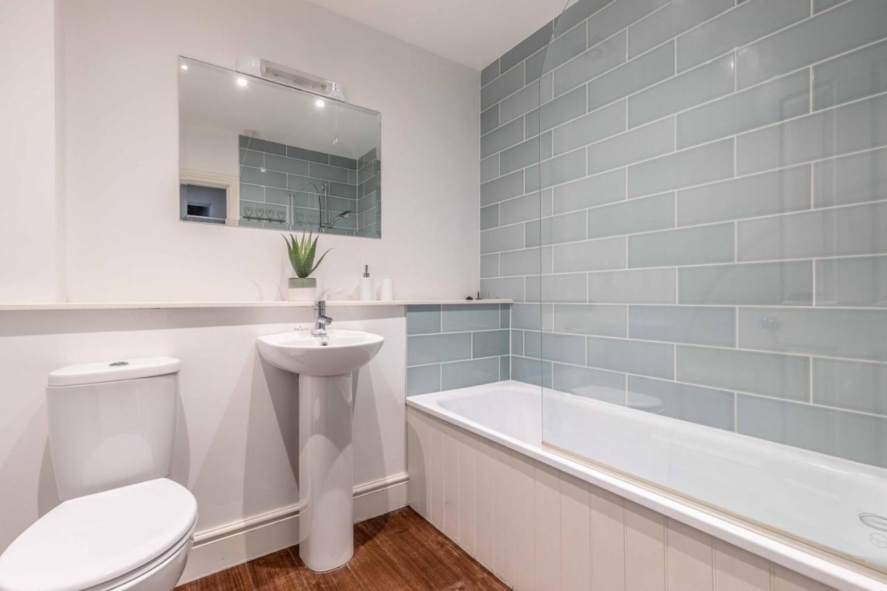 Cosy Central Windsor Apartment & Free Parking! Exteriér fotografie